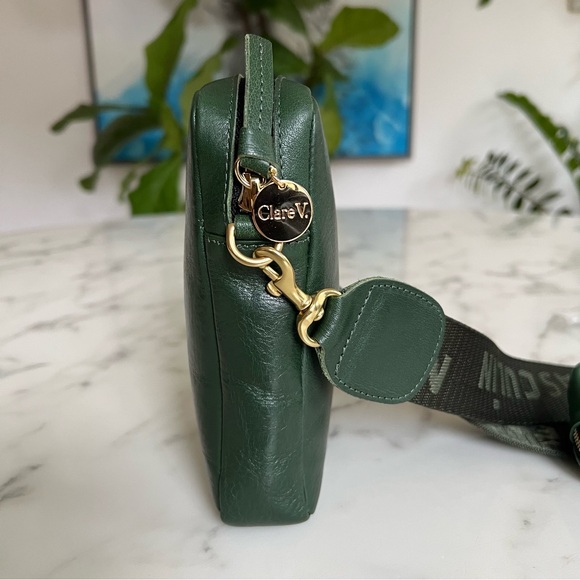 NWT Claire V X LEISHA HAILEY Poche Sportif Leather Crossbody Evergreen Rustic - Picture 4 of 16
